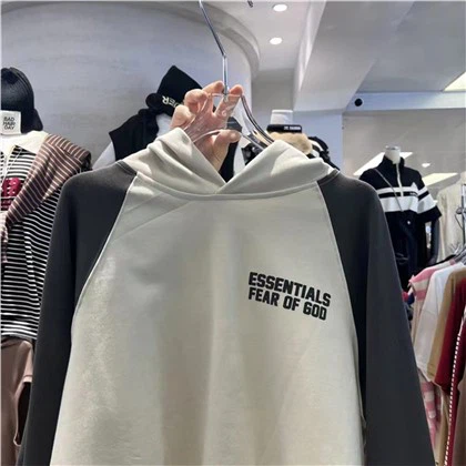 Essentials Hoodie Abrikosas